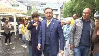 Bart De Wever voert campagne voor gemeenteraadsverkiezingen in Bilzen