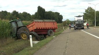 Man kritiek na ongeval tussen vrachtwagen en tractor in Zonhoven