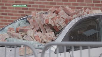 Stormschade in Limburg beperkt: wagen in Maasmechelen bedolven onder bakstenen na rukwind