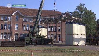 Brug van 13 ton geplaatst voor totaalspektakel 'De Grote Rappèl' in Leopoldsburg