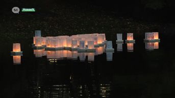 Honderden wensbootjes verlichten feeërieke Japanse Tuin