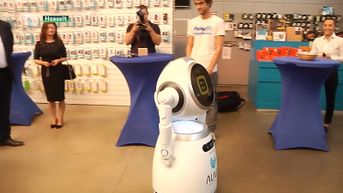 Robot ingezet als verkoopassistent in Hasseltse winkel