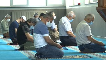 Overal mondmasker verplicht in Heusden-Zolder, Selimiye-moskee neemt maatregelen voor Offerfeest