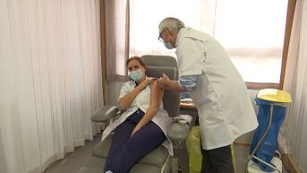 Vaccinaties van personeel in Jessa en Sint-Trudo-ziekenhuis gestart