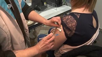 100 zorgverleners krijgen eerste prik in vaccinatiecentrum Beringen