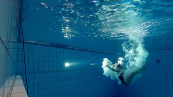 Buiten de Lijnen III (deel 3): schoonspringen met zwemvereniging Neptunus in Genk