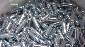 Politie Tongeren neemt 800 capsules lachgas in beslag. Drugshulpverleners krijgen steeds vaker vragen van jeugdhuizen over lachgas