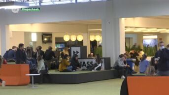 Universiteit Hasselt geeft studenten de keuze: les volgen online of op de campus