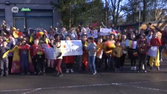 Leerlingen supporteren voor Stefan Goris op wereldkampioenschap sledehondenracen