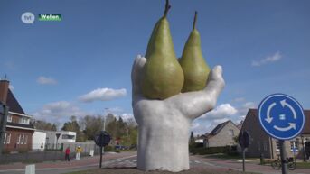 Kunstwerk 'Hand met peren' is ode aan fruittelers in Wellen