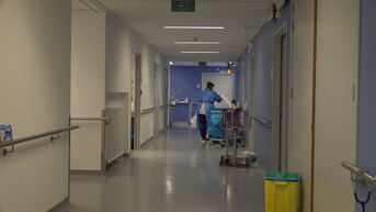 Coronacijfers dalen, maar druk op de ziekenhuizen blijft hoog