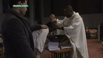 12 Volwassenen gedoopt tijdens paaswake