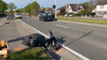 Tiener op scooter zwaargewond na aanrijding op Torenlaan in Zwartberg
