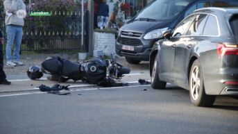 Motorrijder zwaargewond bij aanrijding met auto in Lanaken