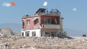Leed nog erg groot in Turkije na aardbevingen, familie Onlen doet emotionele oproep