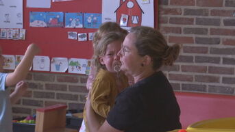 Tranen op eerste schooldag aan kleuterschool 't Belhameltje in Kortessem