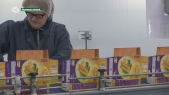 Arbeiders Bewel werken in gloednieuwe verpakkingsafdeling Beltaste in Hamont