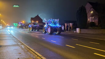 110 verlichte tractoren rijden door Bilzen tijdens Kerstrun