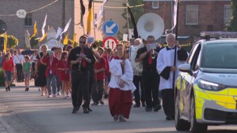 200 geloven houden processie ter ere van paus Franciscus in Zonhoven