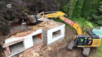 De eerste woning voor de aanleg van de Noord-Zuid wordt gesloopt