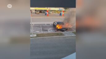 Wagen brandt compleet uit aan tankstation in Pelt