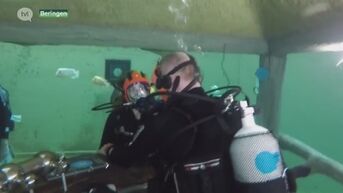 Onze journalist deed een interview onder water
