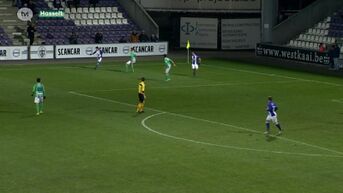 Supporters Beerschot Wilrijk zingen Stijnen toe na winst tegen Hasselt