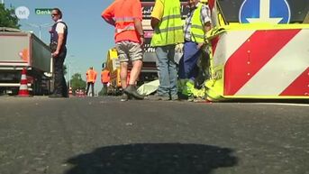 Wegenwerker gewond na ongeval met vrachtwagen op E314