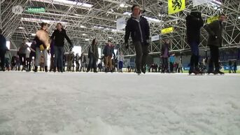 Limburgse internaatstudenten ontmoeten elkaar op de schaatsbaan