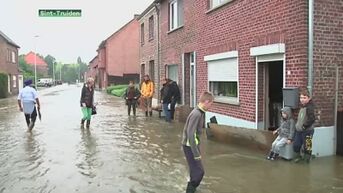 Zepperen zwaar getroffen door wateroverlast, scholen onbereikbaar