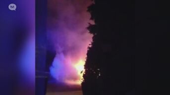 Auto brandt volledig uit in Maastrichterstraat in As