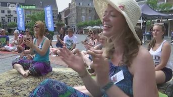 Voor het eerst openlucht yoga en meditatie op de Grote Markt in Tongeren