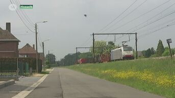 Treinverkeer doet huizen barsten in Kermt bij Hasselt