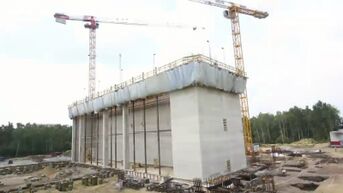 Indrukwekkende timelapse: 36 meter hoge afvalbunker in Beringen wordt op 12 dagen gebouwd