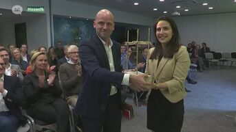 N-VA zet bijzondere nieuwe Vlaming in de bloemetjes met Ebbenhouten Spoor