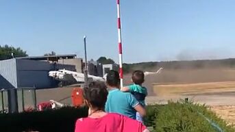 Vliegtuig crasht na landing in Zwartberg
