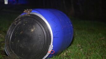 Onbekenden dumpen 112 vaten met drugsafval in Genk