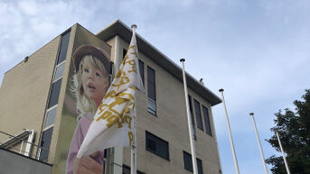 Jessa Ziekenhuis herdenkt slachtoffers Pukkelpop met vlag