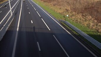 Nieuwe spitsstroken moeten verkeer in Limburg vlotter laten verlopen