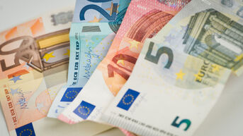 Politie arresteert 18-jarige Lommelaar met 3.000 euro aan valse biljetten op zak