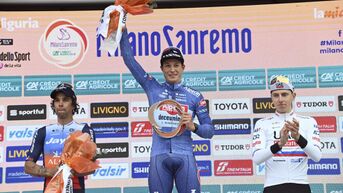 Jasper Philipsen wint Milaan-Sanremo na monumentale sprint