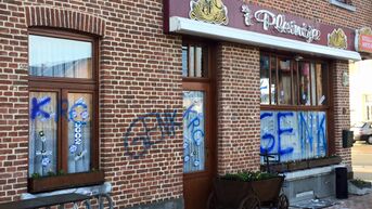 Café in Borgloon beklad met anti-Standard leuzen