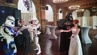Halens koppel getrouwd in Star Wars-thema
