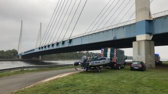 Wagen belandt in Albertkanaal: lichaam van vrouw is gevonden