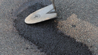 Politie LRH waarschuwt voor oplichters die asfalt leggen